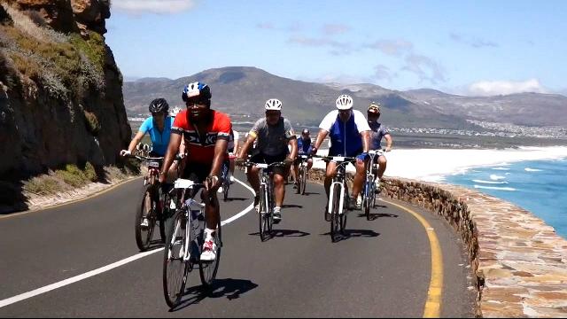 Riders gear up for 40th Cape Town Cycle Tour The world's largest timed cycle race kicks off in South Africa on Sunday. A total of 35,000 cyclists will take part in the 40th Cape Town Tour. The event is now a celebration of sport, but its origins are political.