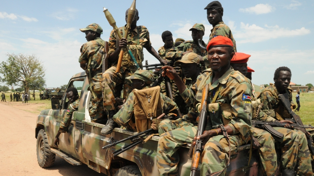 UN human rights investigators say pro-government SPLA fighters killed, raped and tortured civilians in the town of Yei.