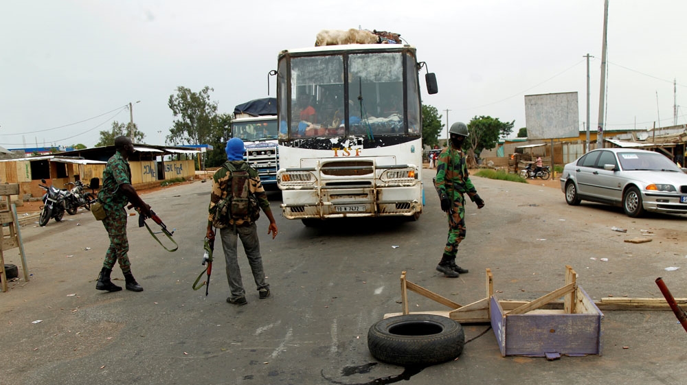 Fresh unrest reported as Ivorian army presses operation aimed at ending a mutiny by soldiers demanding bonus payments.